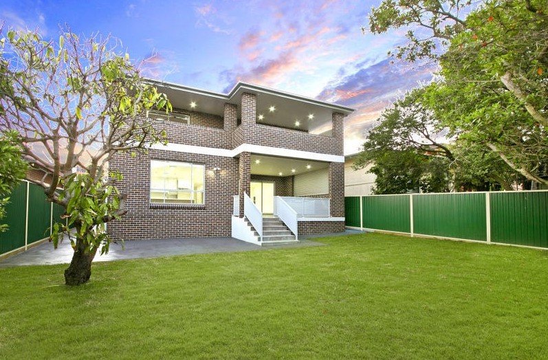 8 Donald Street HURSTVILLE 11