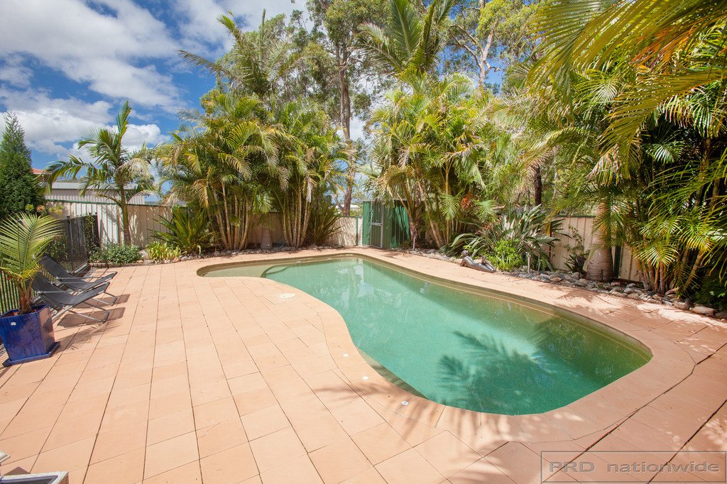 8 Doran Close THORNTON 11