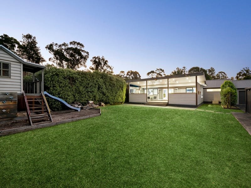 Real Estate and Property in 8 Dornoch Court, Croydon, VIC