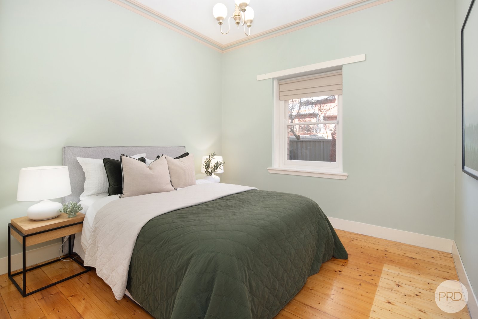 8 Dowling Street LAKE WENDOUREE 10