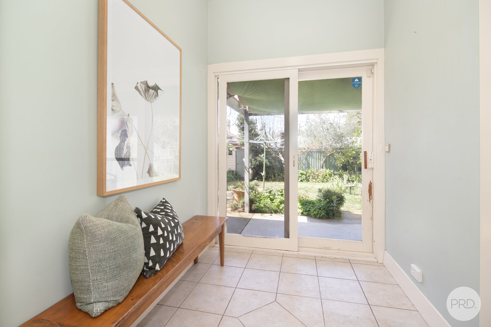 8 Dowling Street LAKE WENDOUREE 12