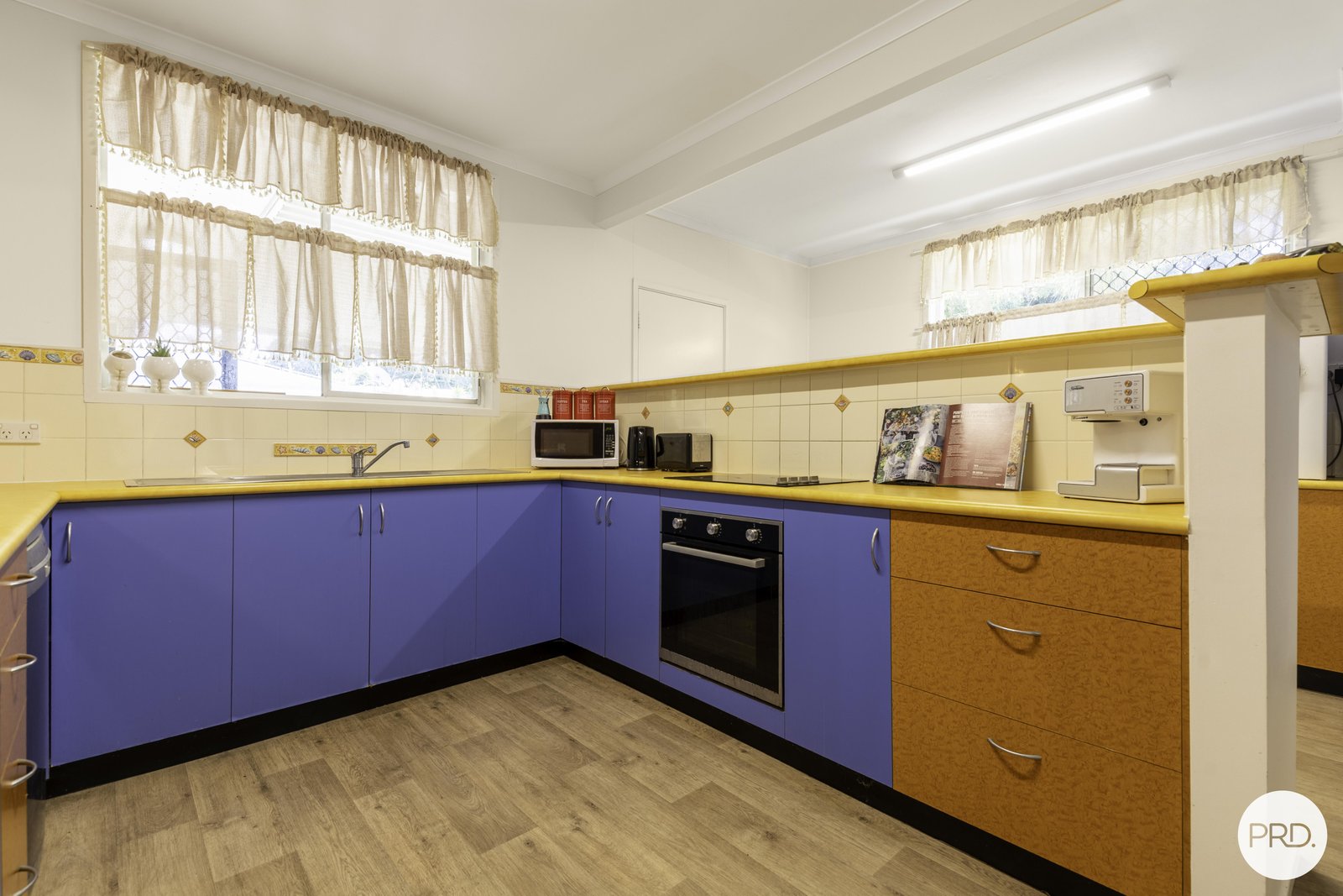 8 Downie Avenue BUCASIA 7