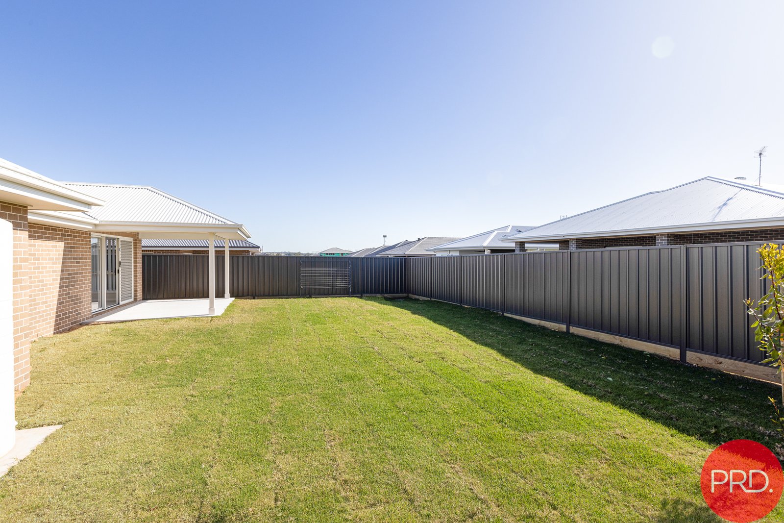 8 Drover Drive LOCHINVAR 14