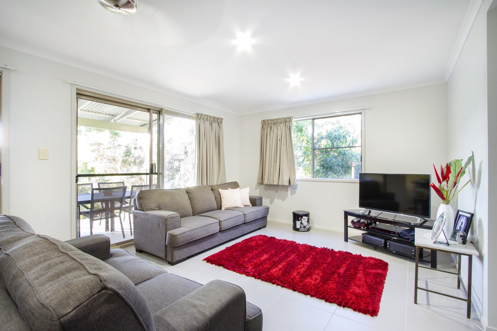 8 Duell Road CANNONVALE 3