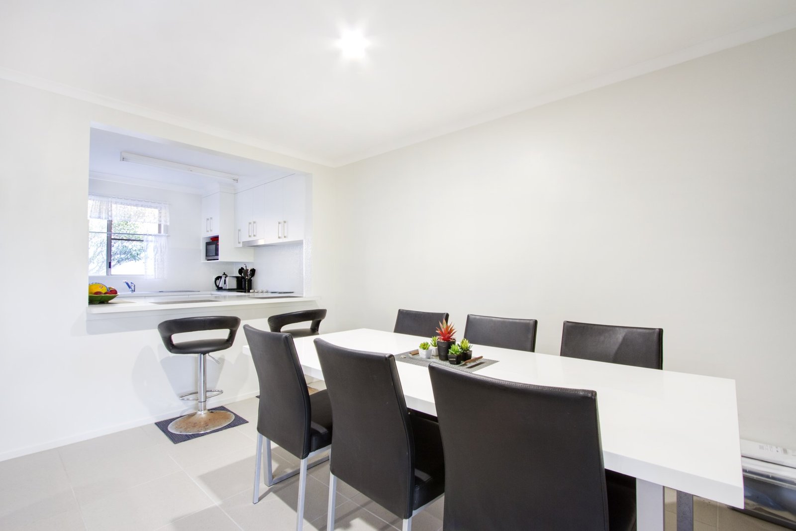 8 Duell Road CANNONVALE 11