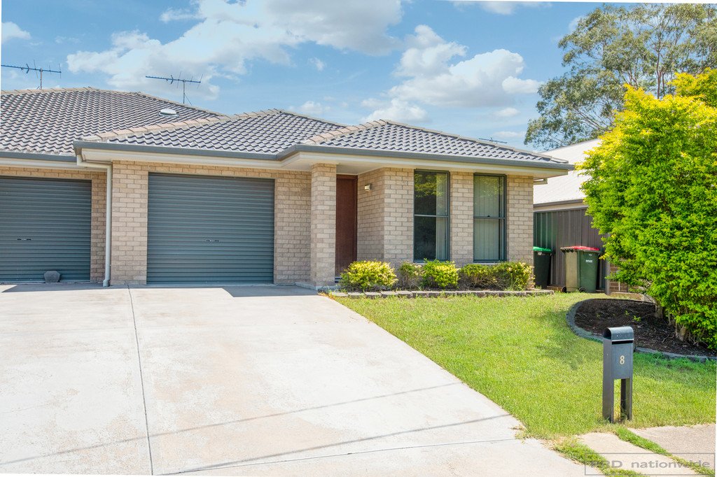 8 Dunmore Road LARGS 2