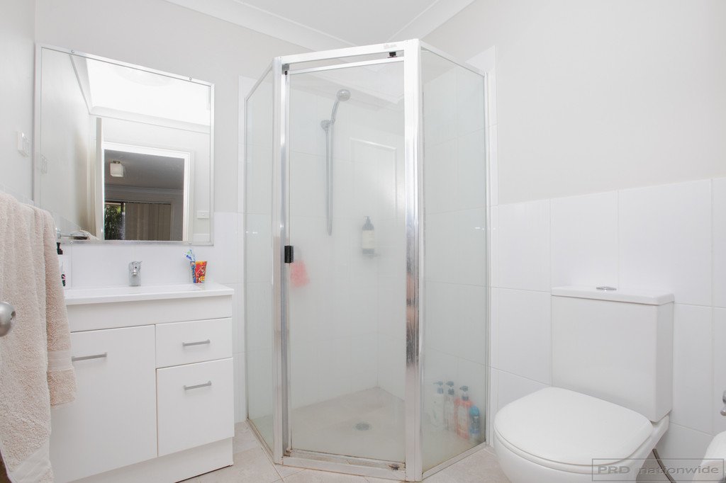 8 Dunmore Road LARGS 10
