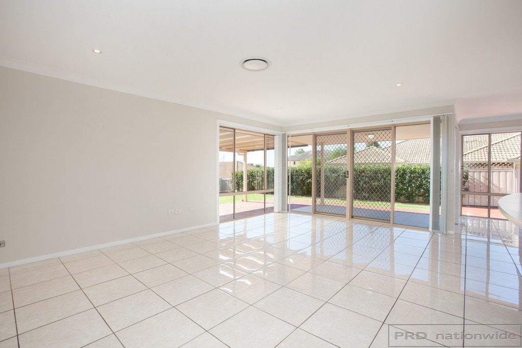 8 Durban Crescent EAST MAITLAND 10