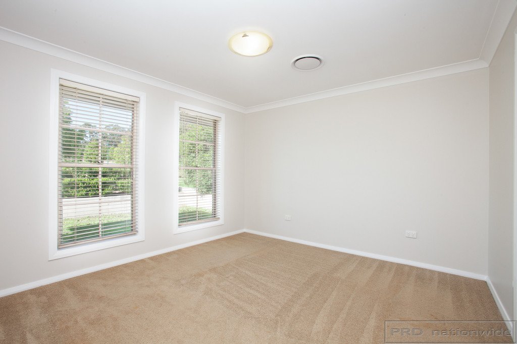 8 Durban Crescent EAST MAITLAND 12