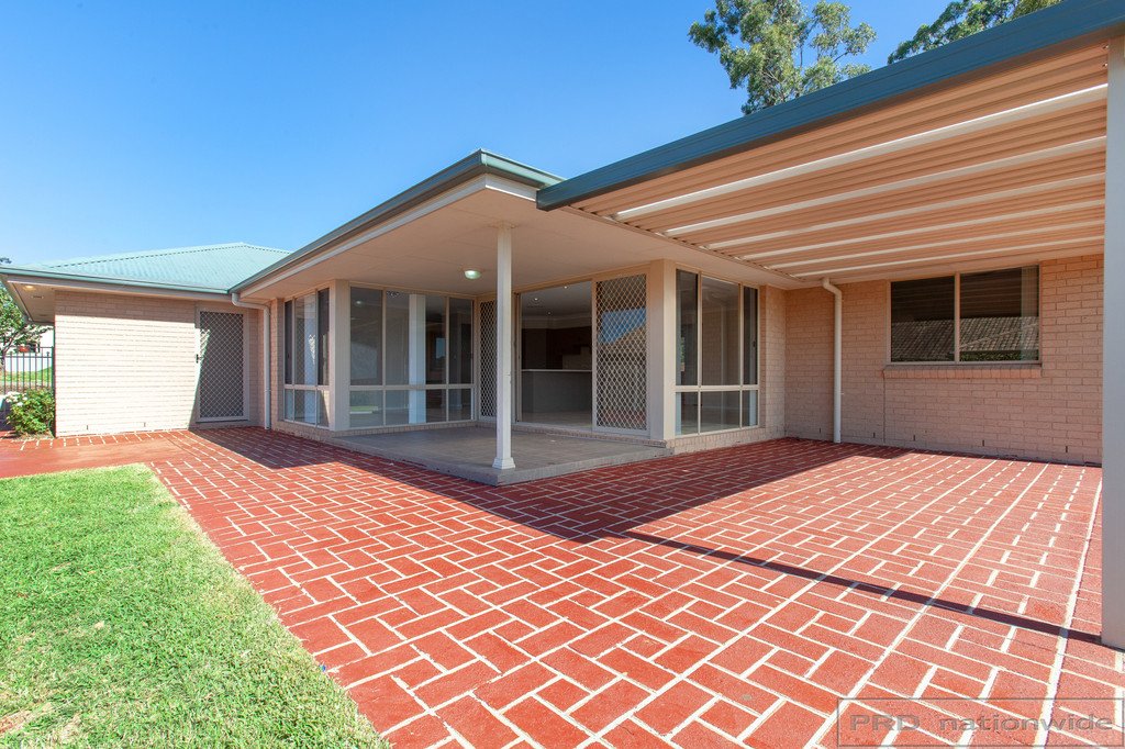 8 Durban Crescent EAST MAITLAND 17
