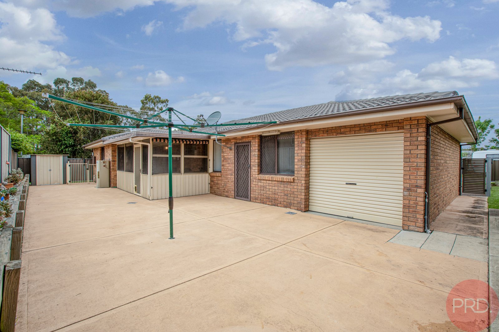 8 Dutton Street METFORD 13