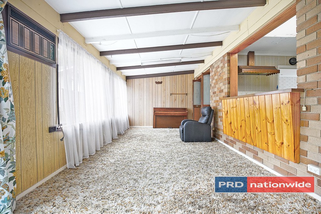 8 Edward Street KINGSWOOD 4