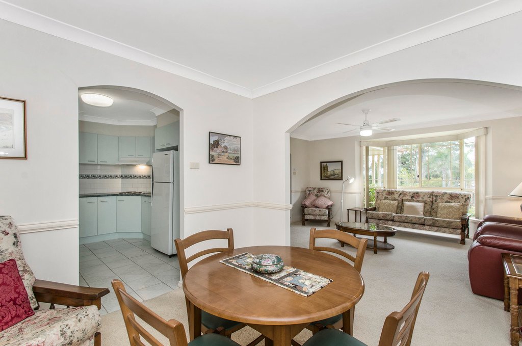 8 Ellerslie Crescent LAKEWOOD 2