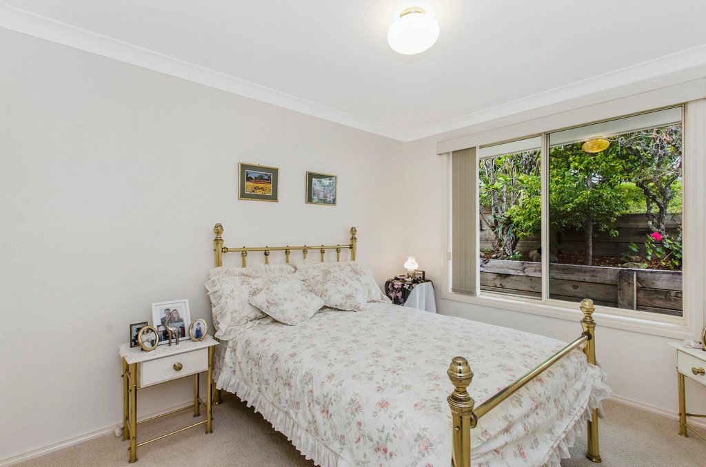 8 Ellerslie Crescent LAKEWOOD 8