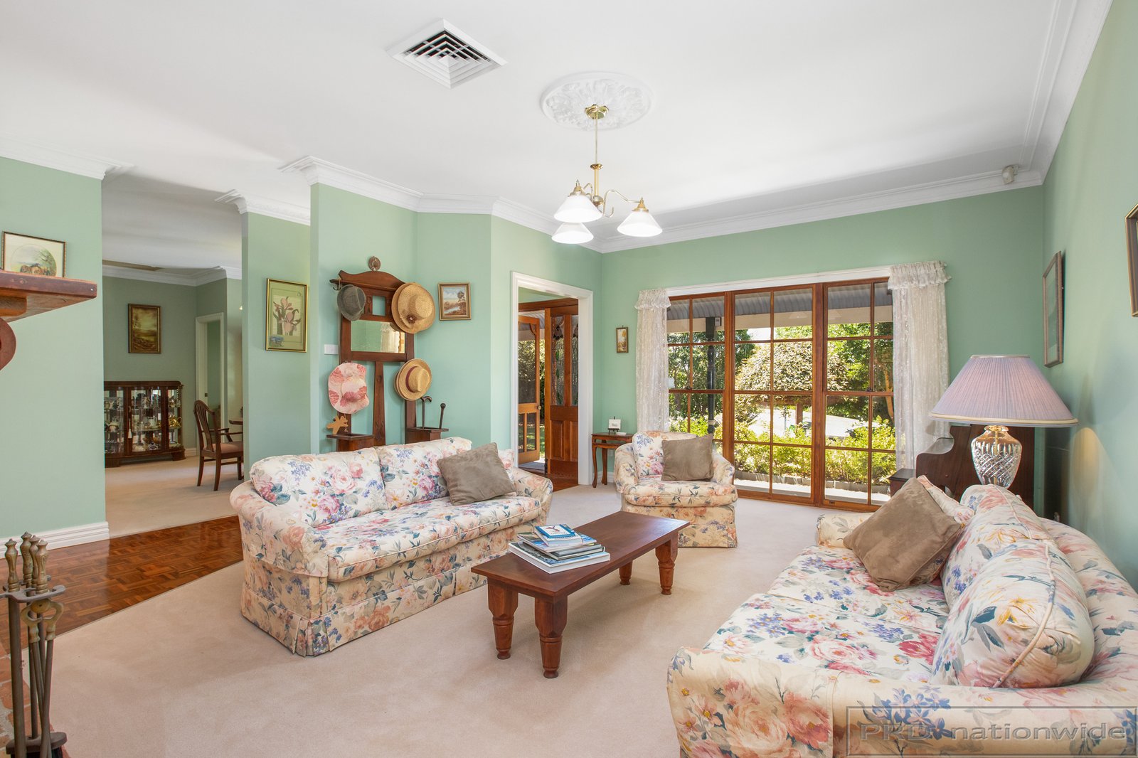 8 Elm Close LARGS 10