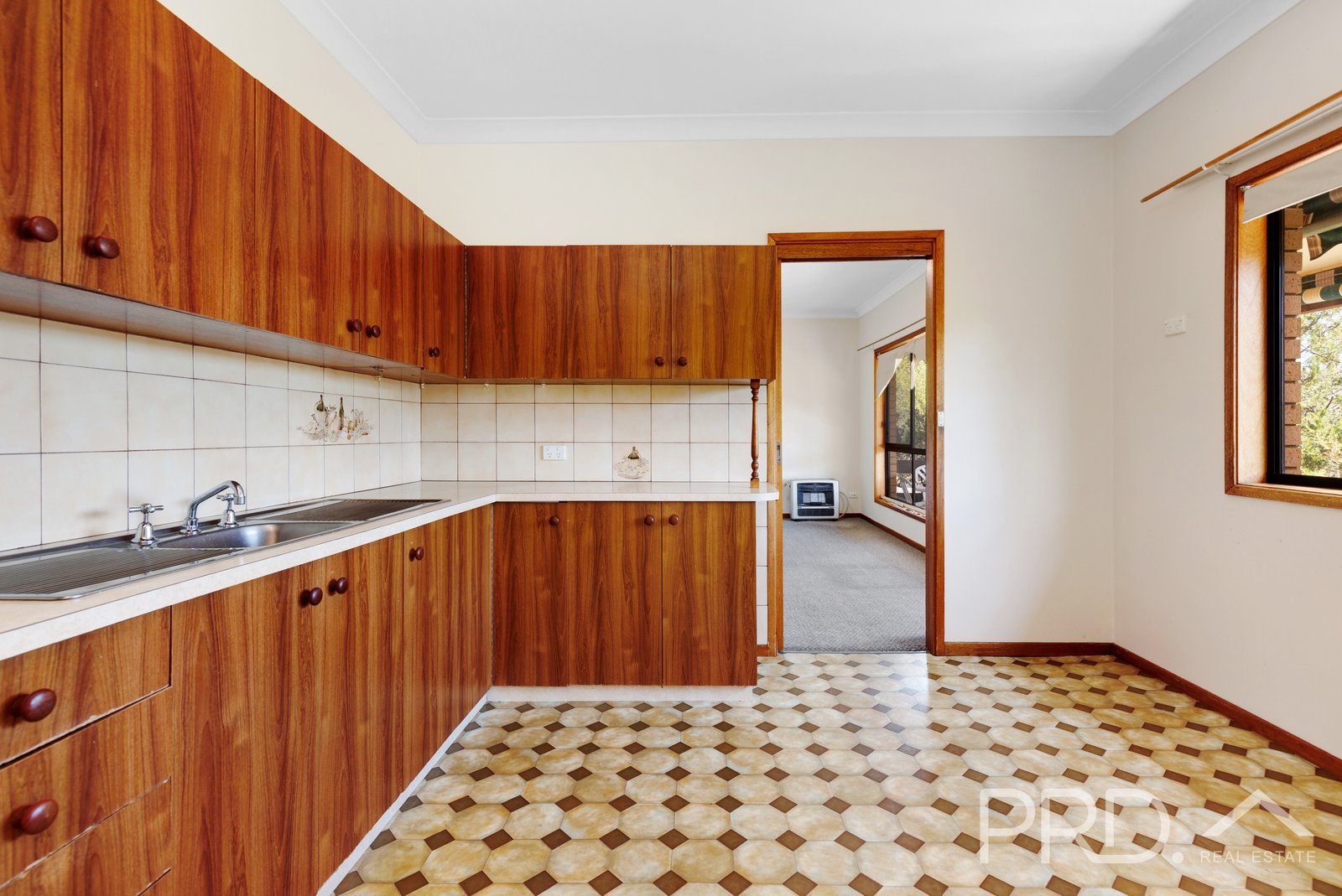 8 Elphick Street TUMUT 7