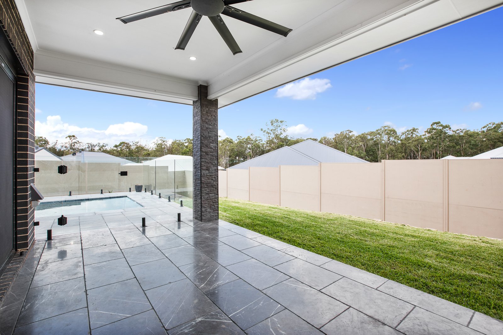 8 Emerton Road NORTH ROTHBURY 19