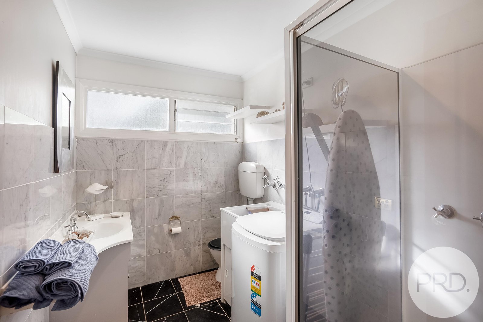 8 Esplanade  ORFORD 11