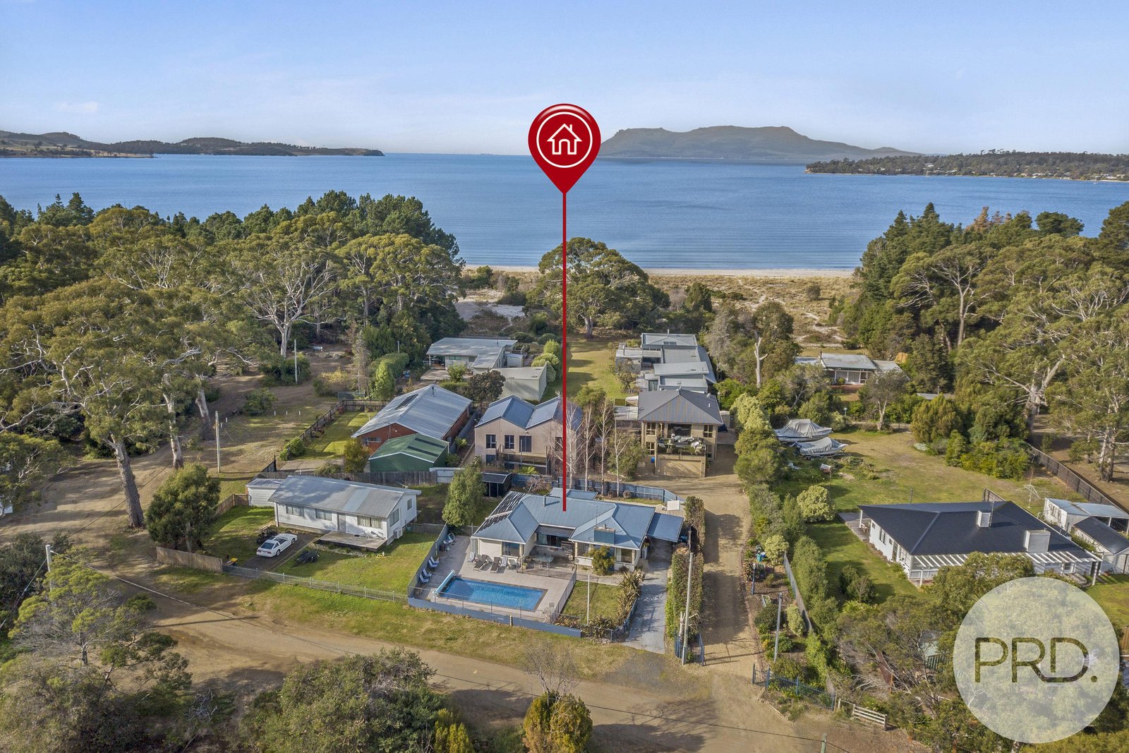 8 Esplanade  ORFORD 16