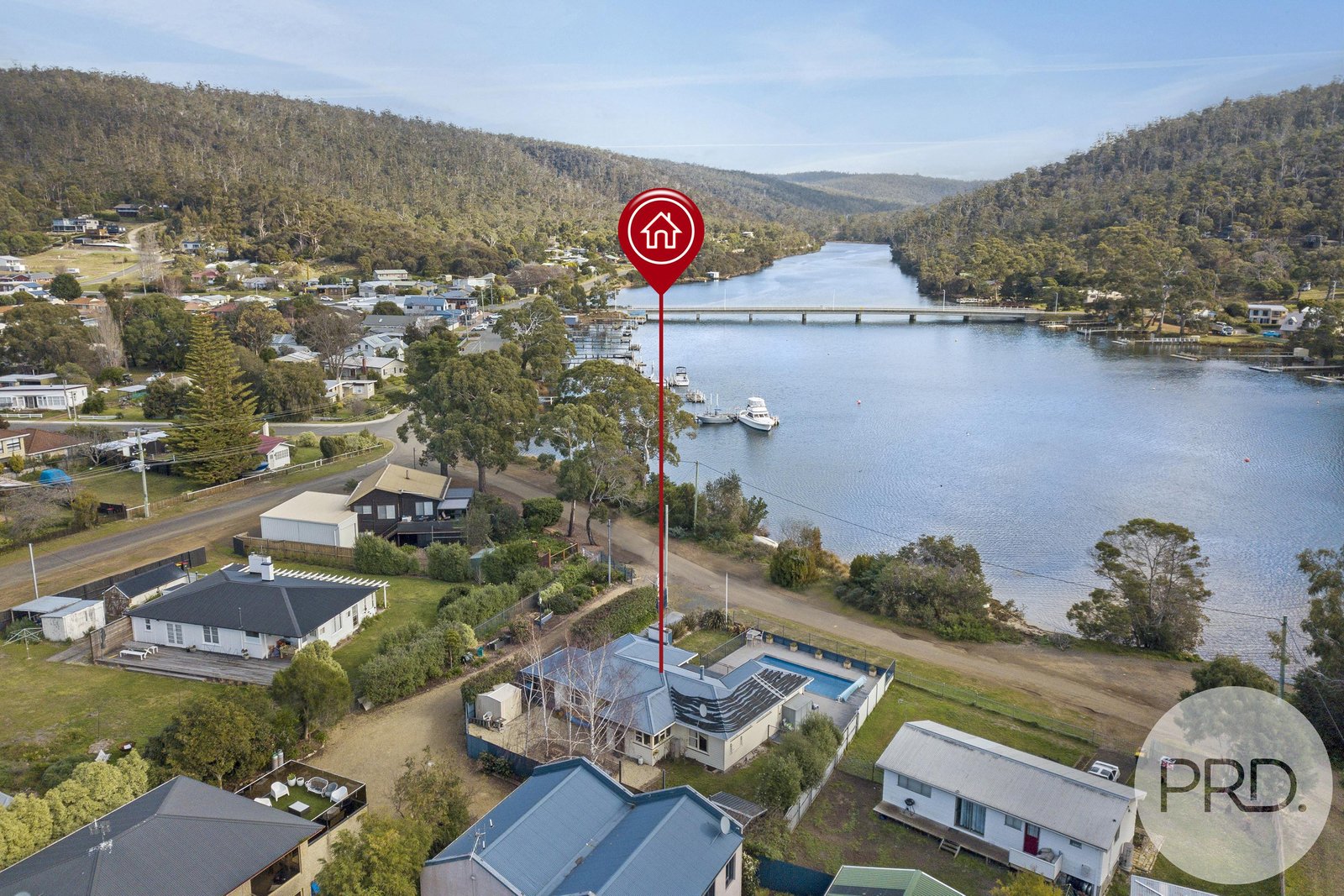 8 Esplanade  ORFORD 17