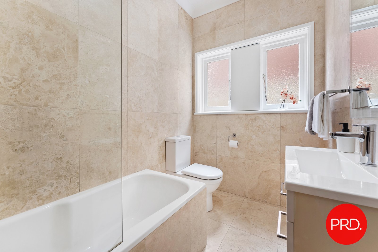 8 Eulabah Avenue EARLWOOD 9