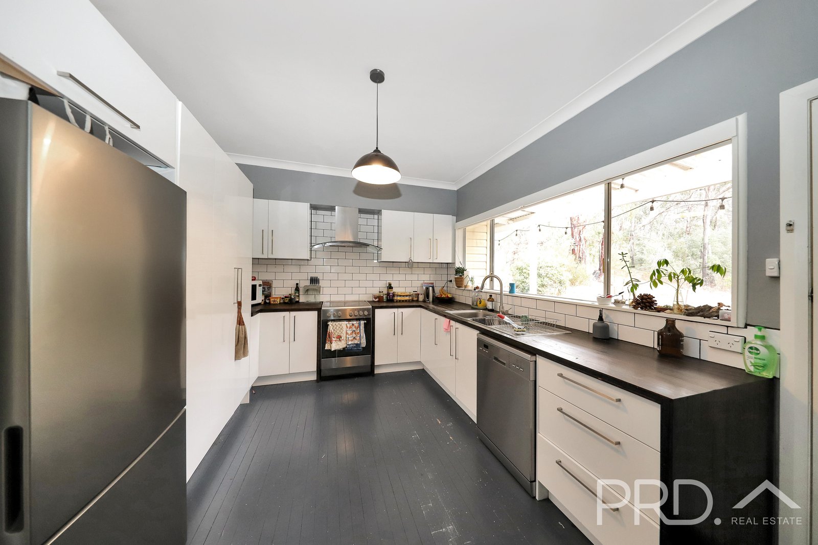 8 Eurabbie Street BATLOW 3