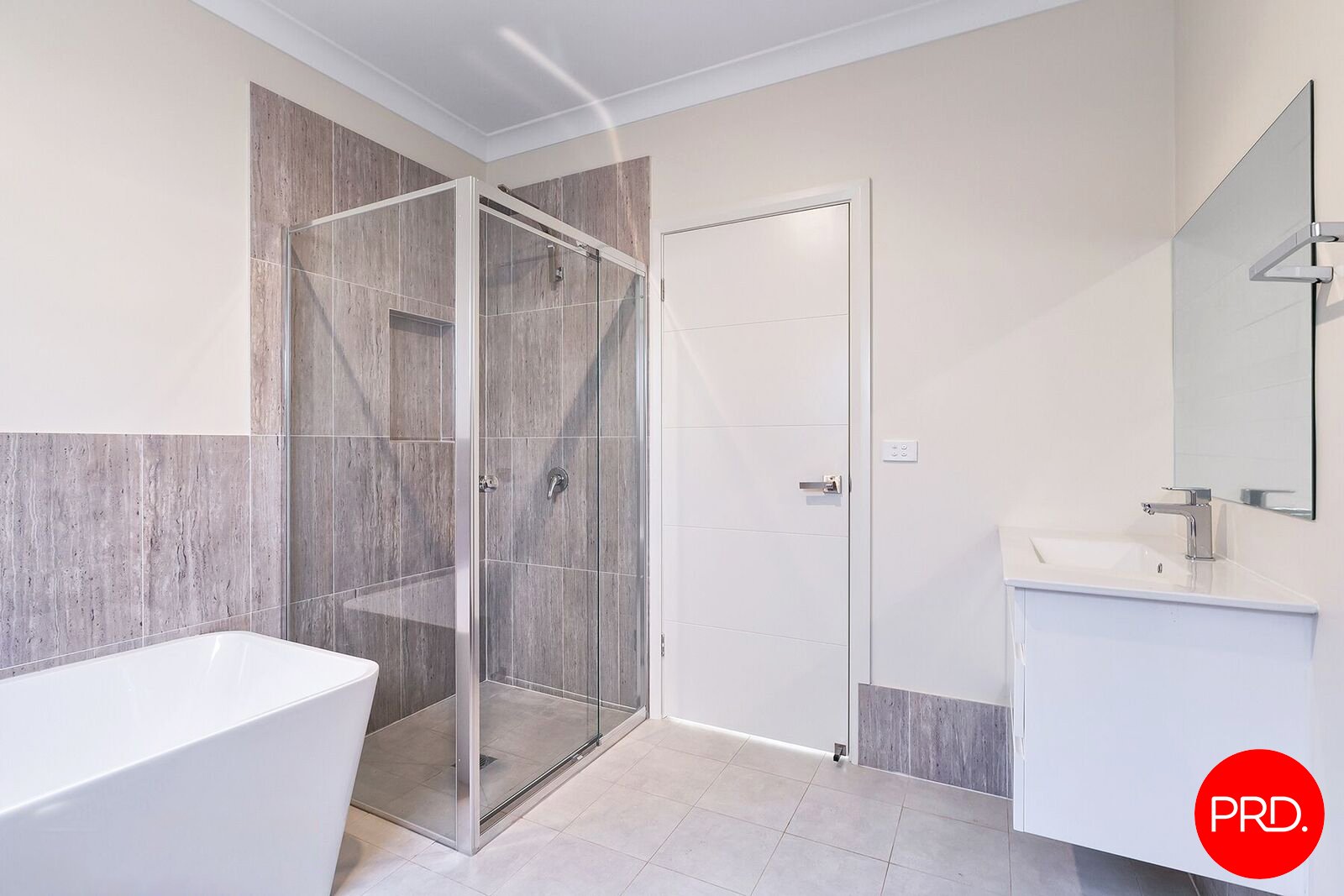 8 Everlasting Street DENHAM COURT 8