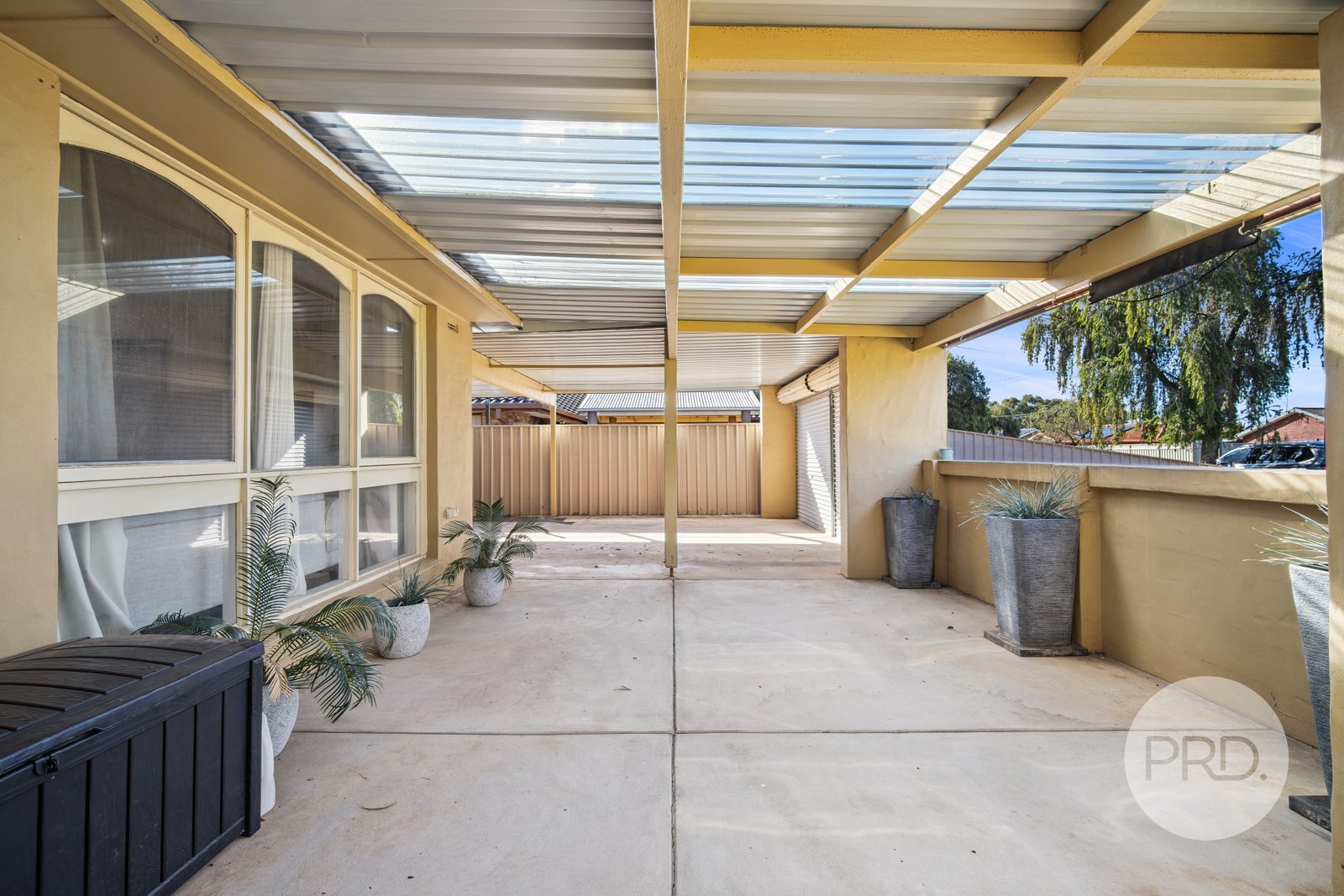 8 Eyre Street LAKE ALBERT 3