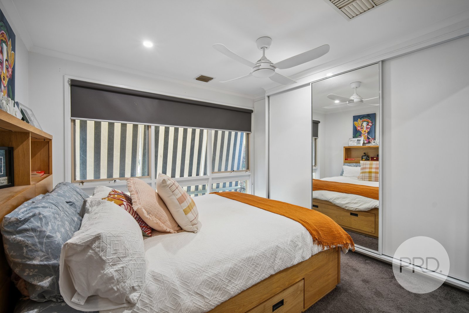 8 Eyre Street LAKE ALBERT 13