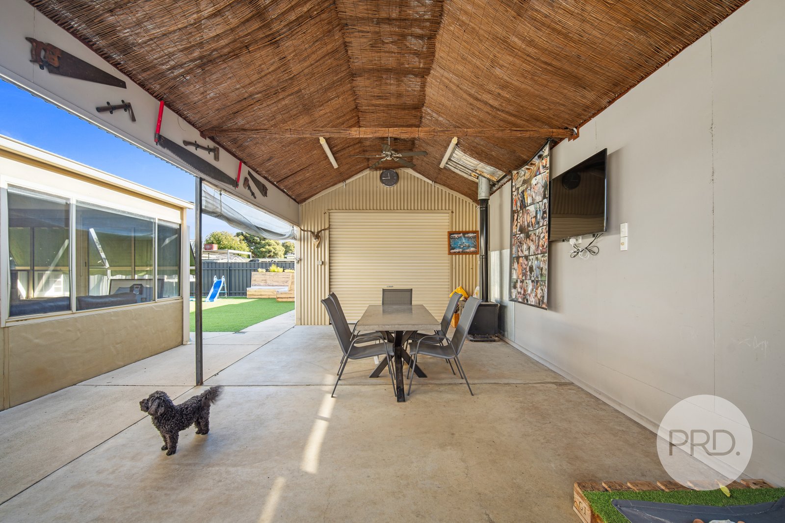 8 Eyre Street LAKE ALBERT 21