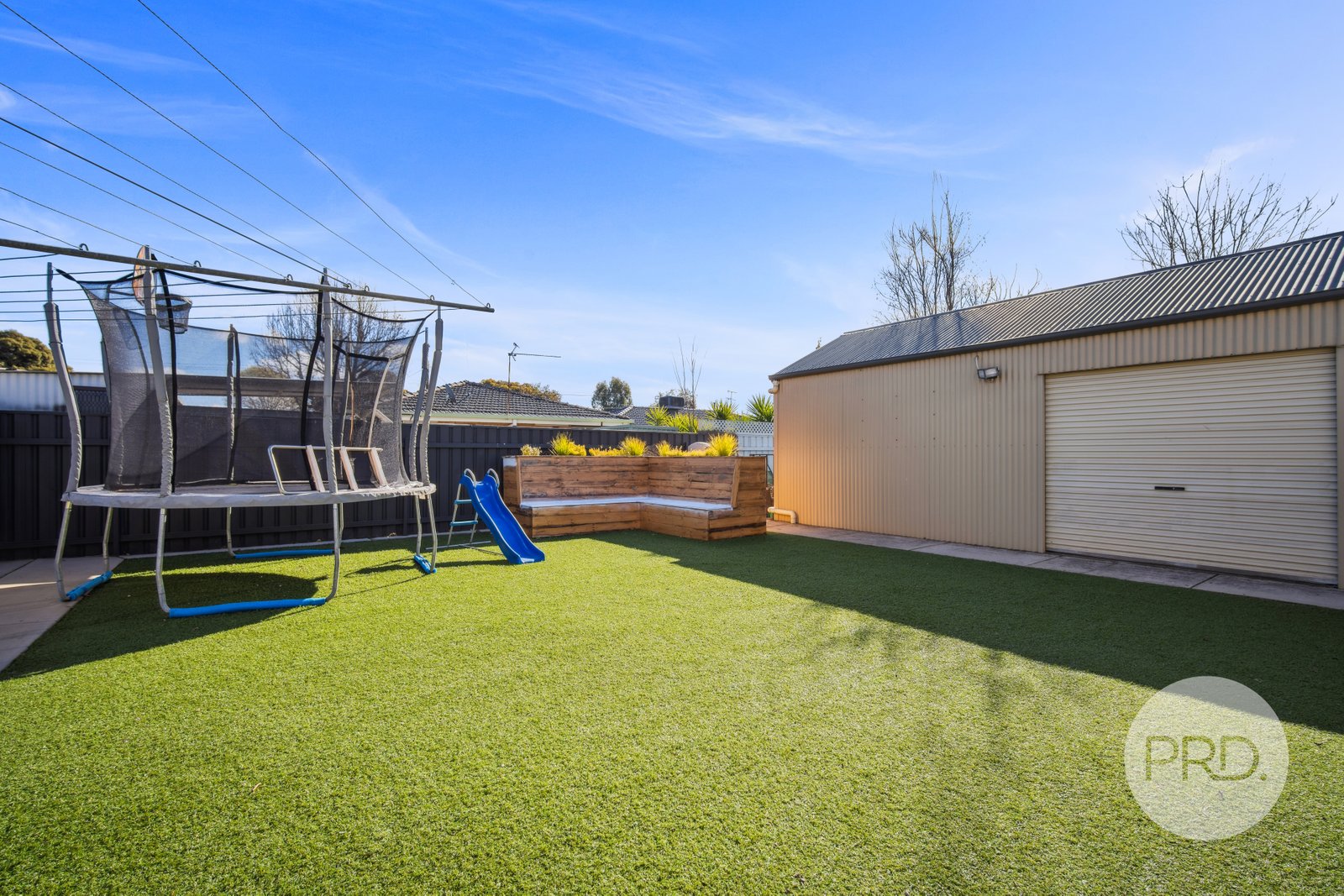 8 Eyre Street LAKE ALBERT 24