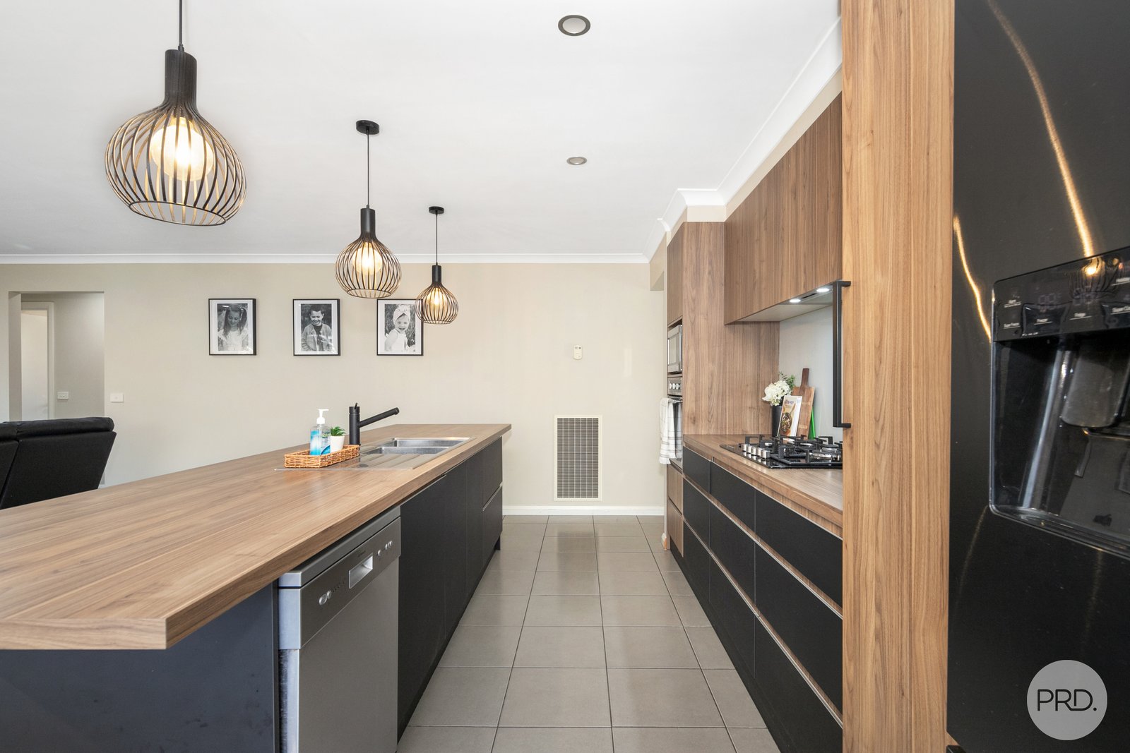 8 Felix Court MINERS REST 2