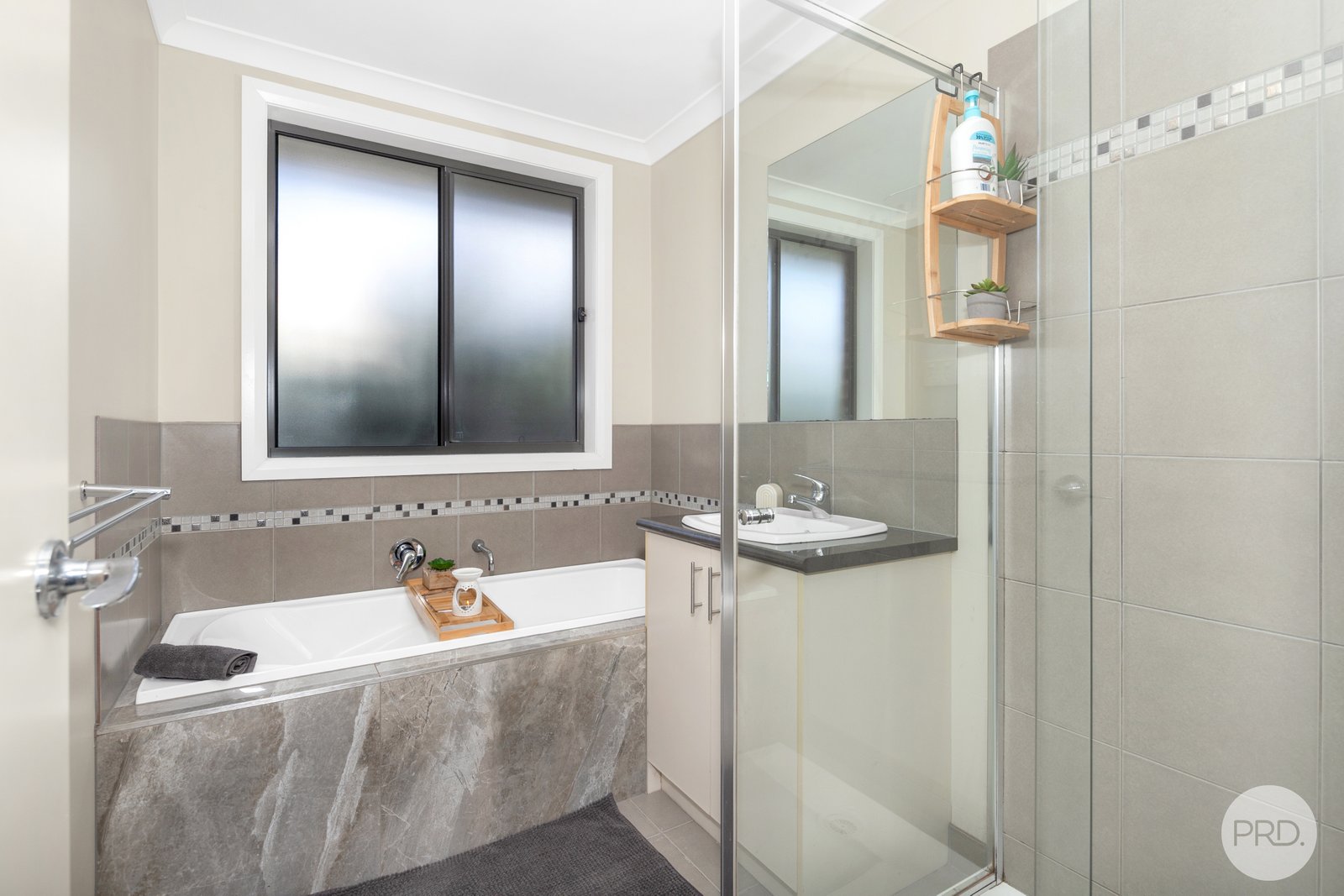 8 Felix Court MINERS REST 12