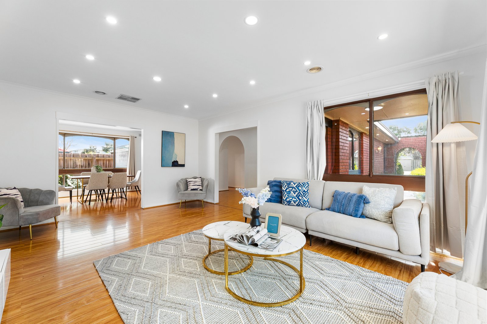 Gallery: 8 Fenfield Street