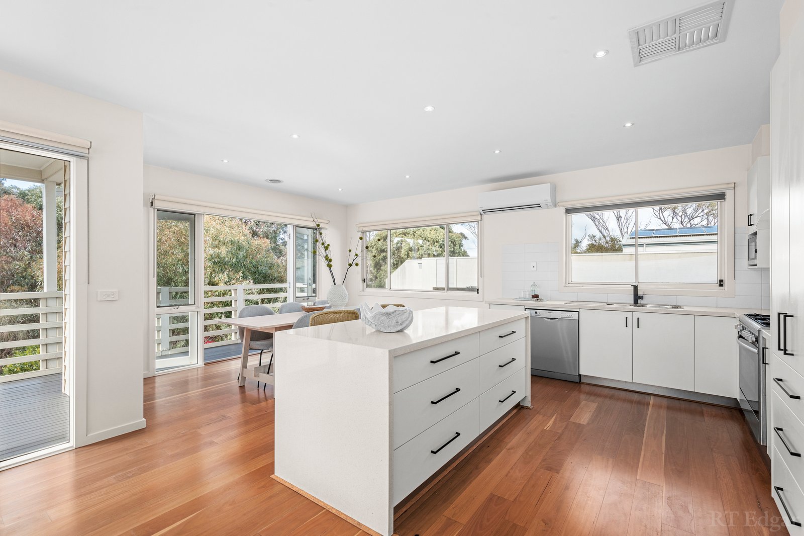 Real Estate and Property in 8 Fernleigh Place, Ocean Grove, VIC