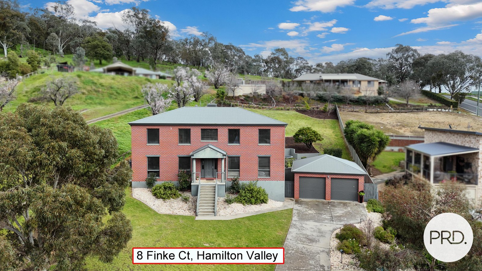 8 Finke Court HAMILTON VALLEY 2
