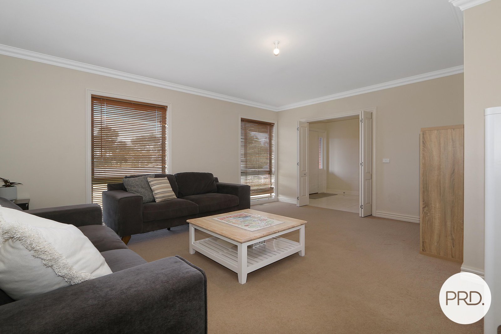 8 Finke Court HAMILTON VALLEY 9