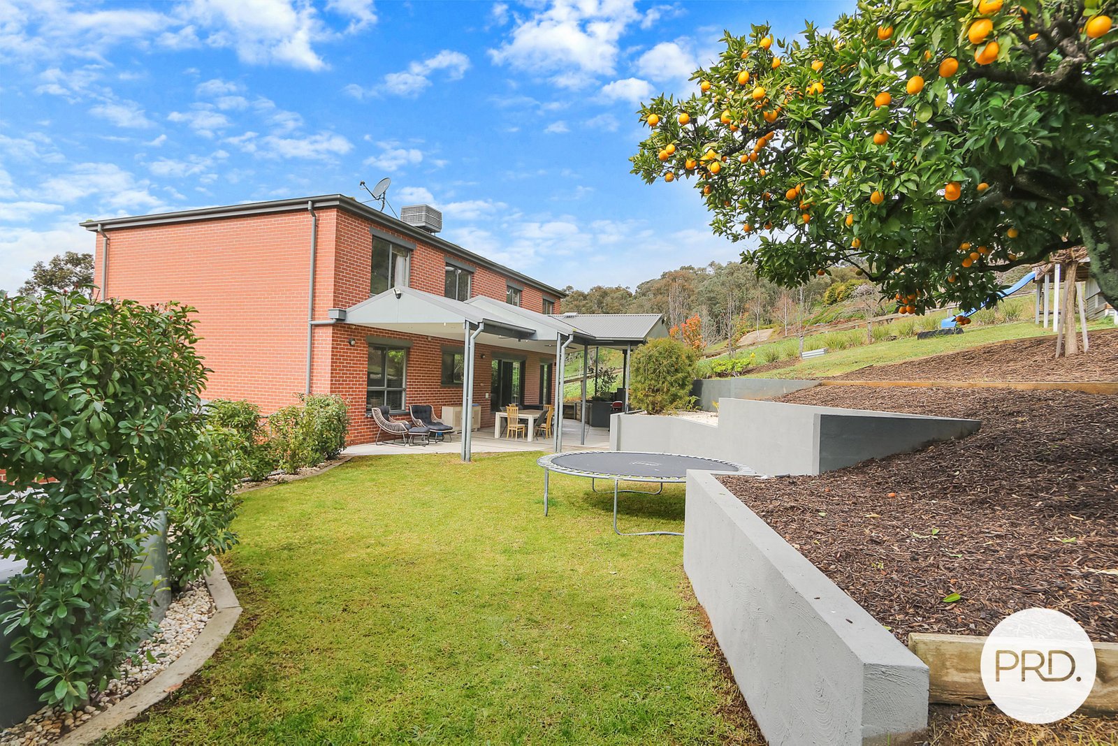8 Finke Court HAMILTON VALLEY 22