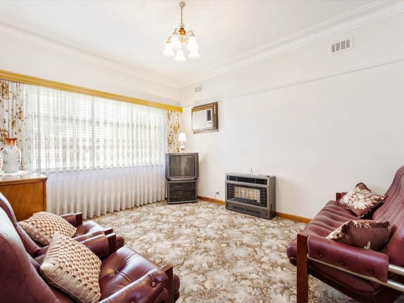 Gallery: 8 Finlay Street