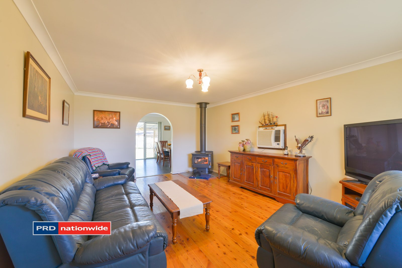 8 Fisher Road TAMWORTH 12