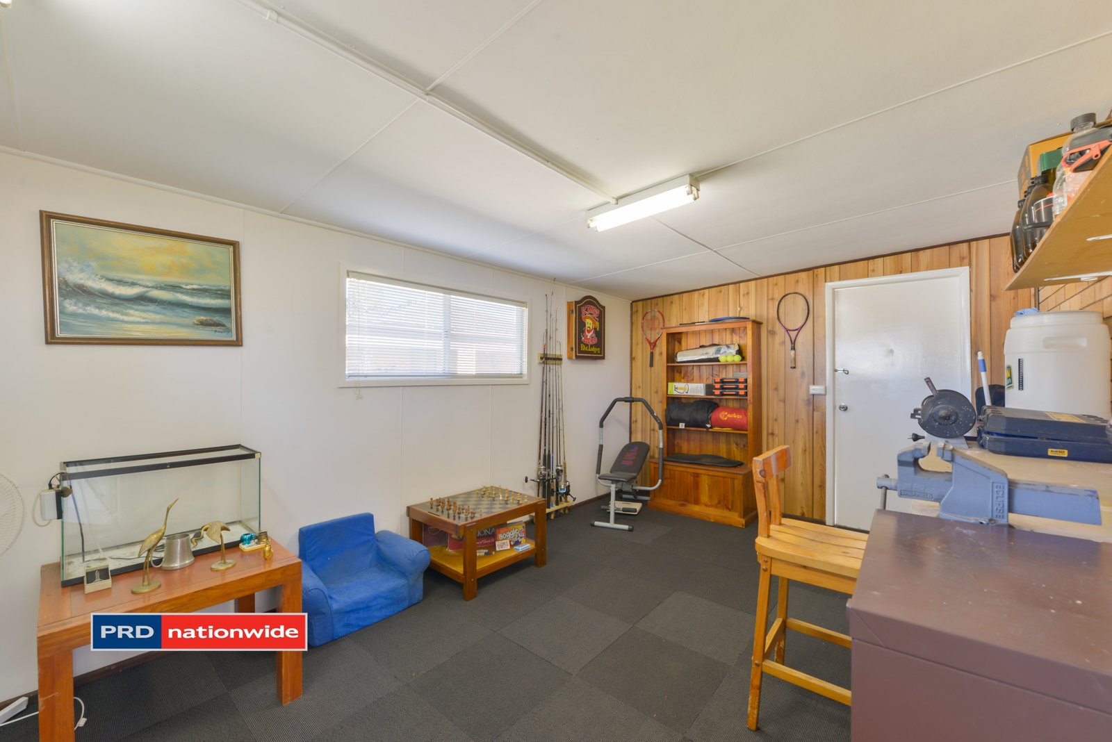 8 Fisher Road TAMWORTH 13
