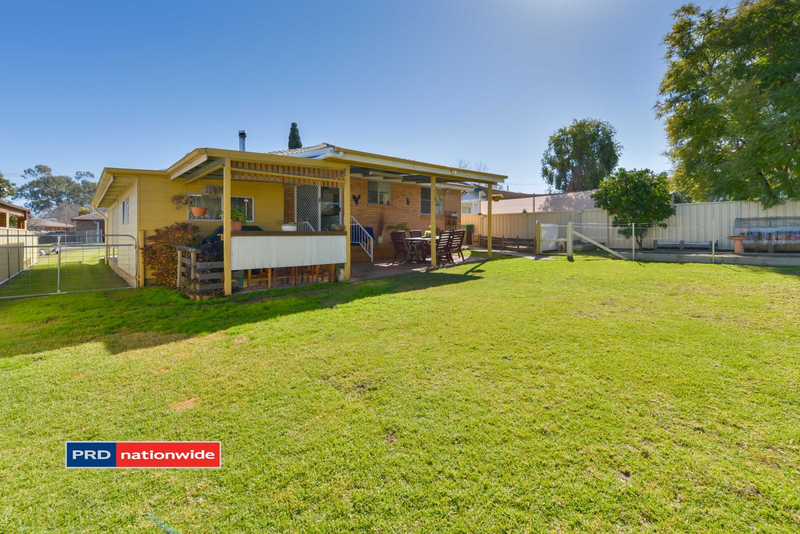 8 Fisher Road TAMWORTH 16