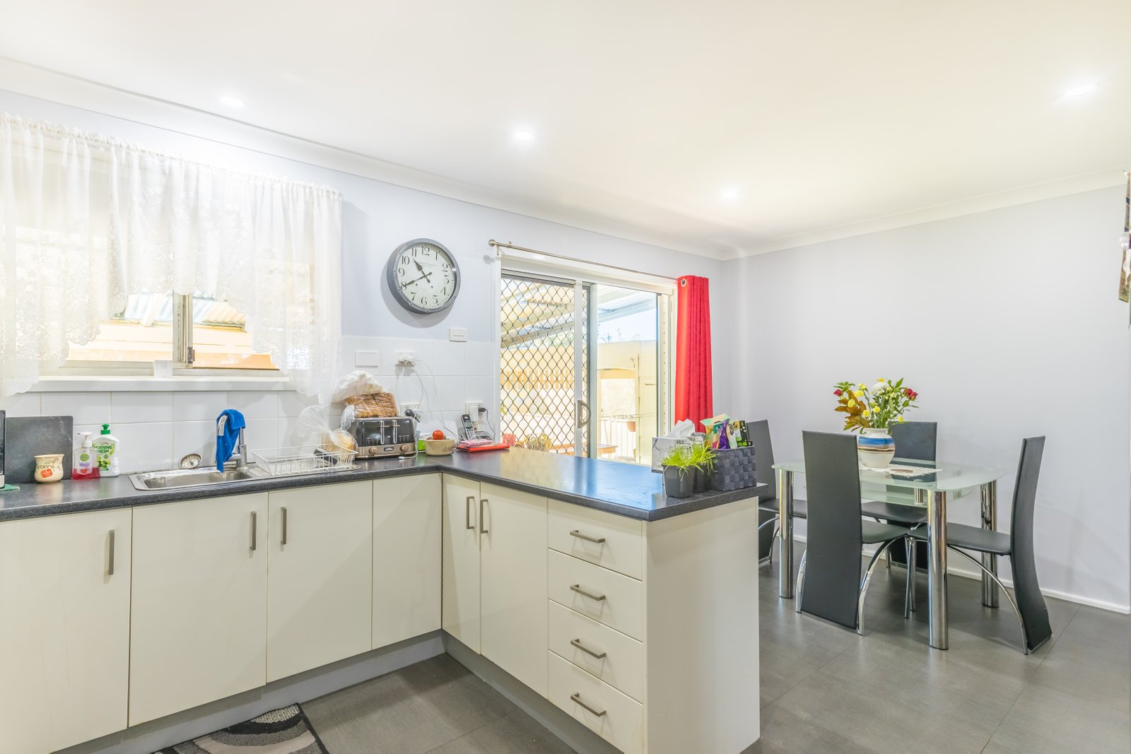 8 Fisher Road TAMWORTH 5