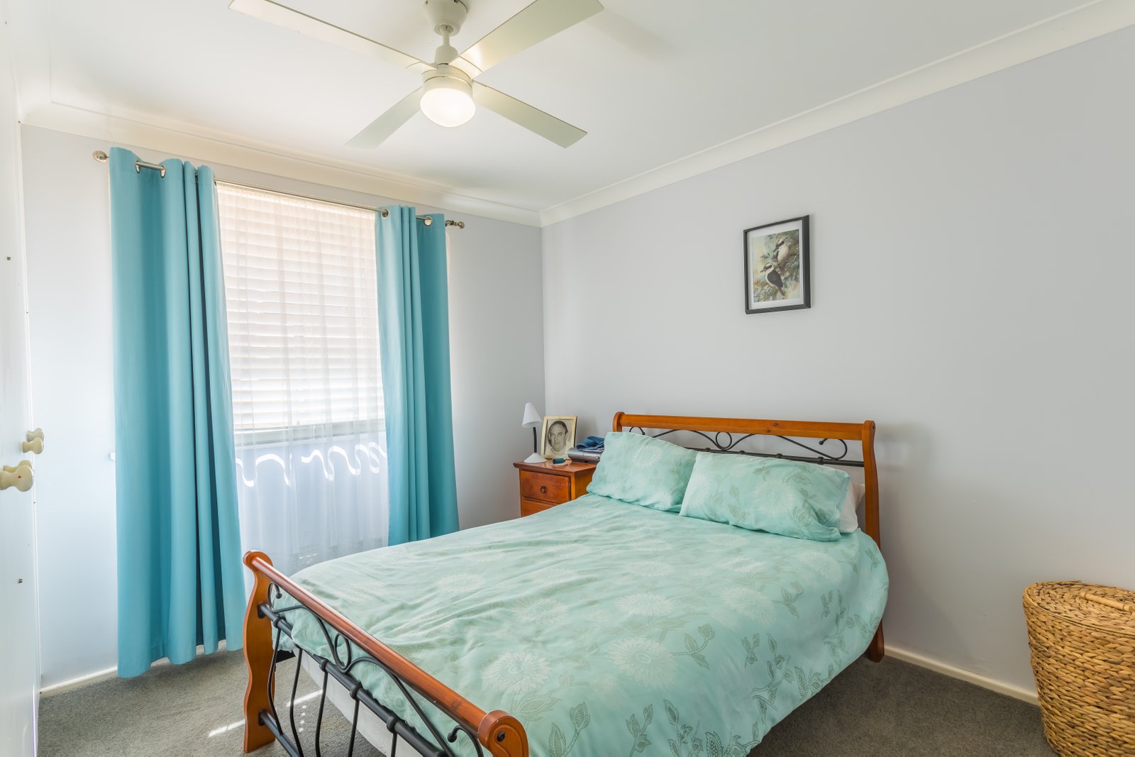 8 Fisher Road TAMWORTH 9