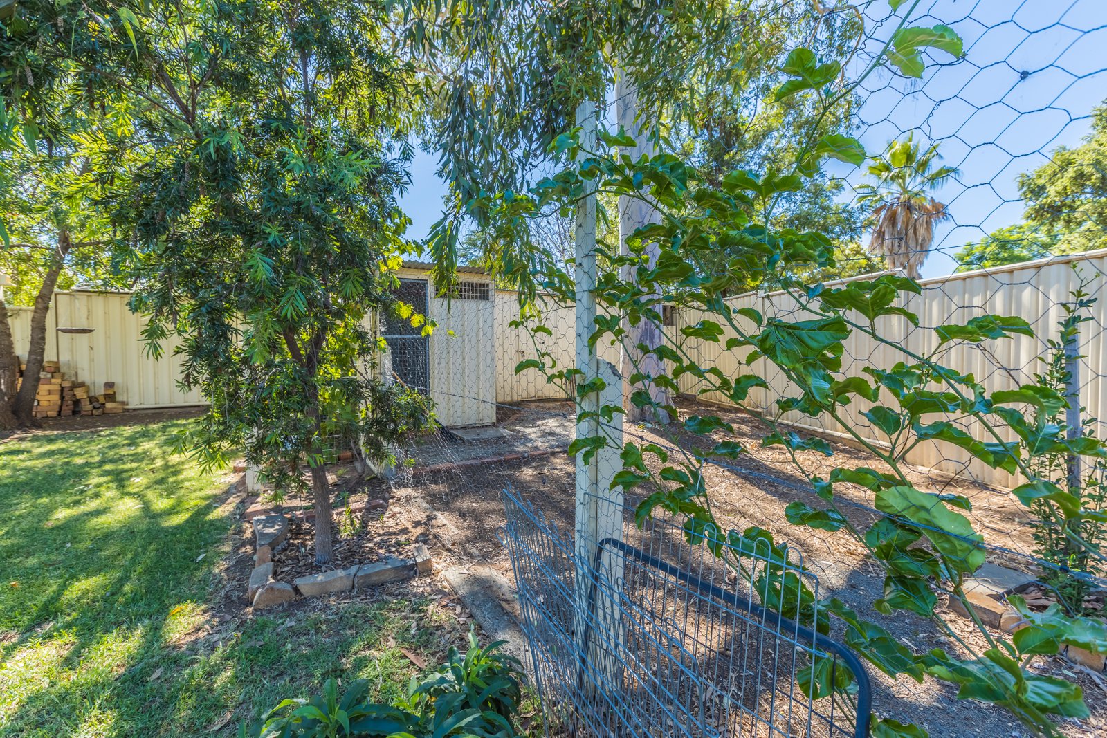 8 Fisher Road TAMWORTH 20