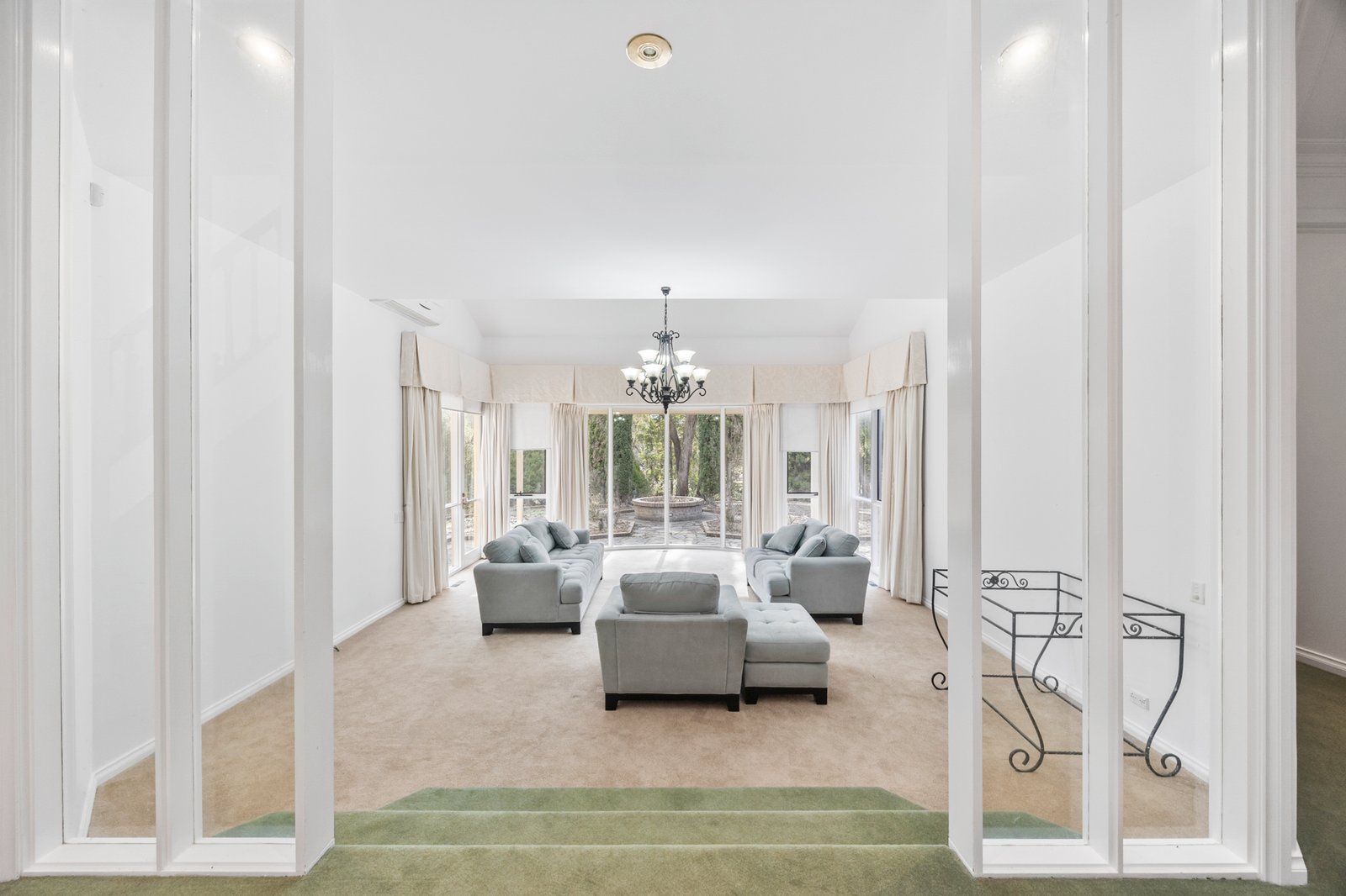 8 Fisken Road MOUNT HELEN 11