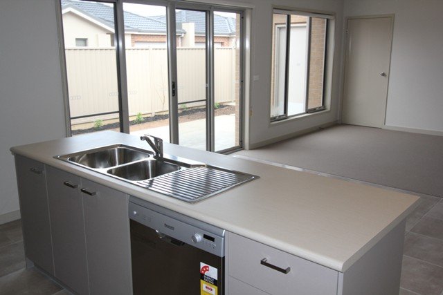 8 Fitzgerald Avenue ALFREDTON 4