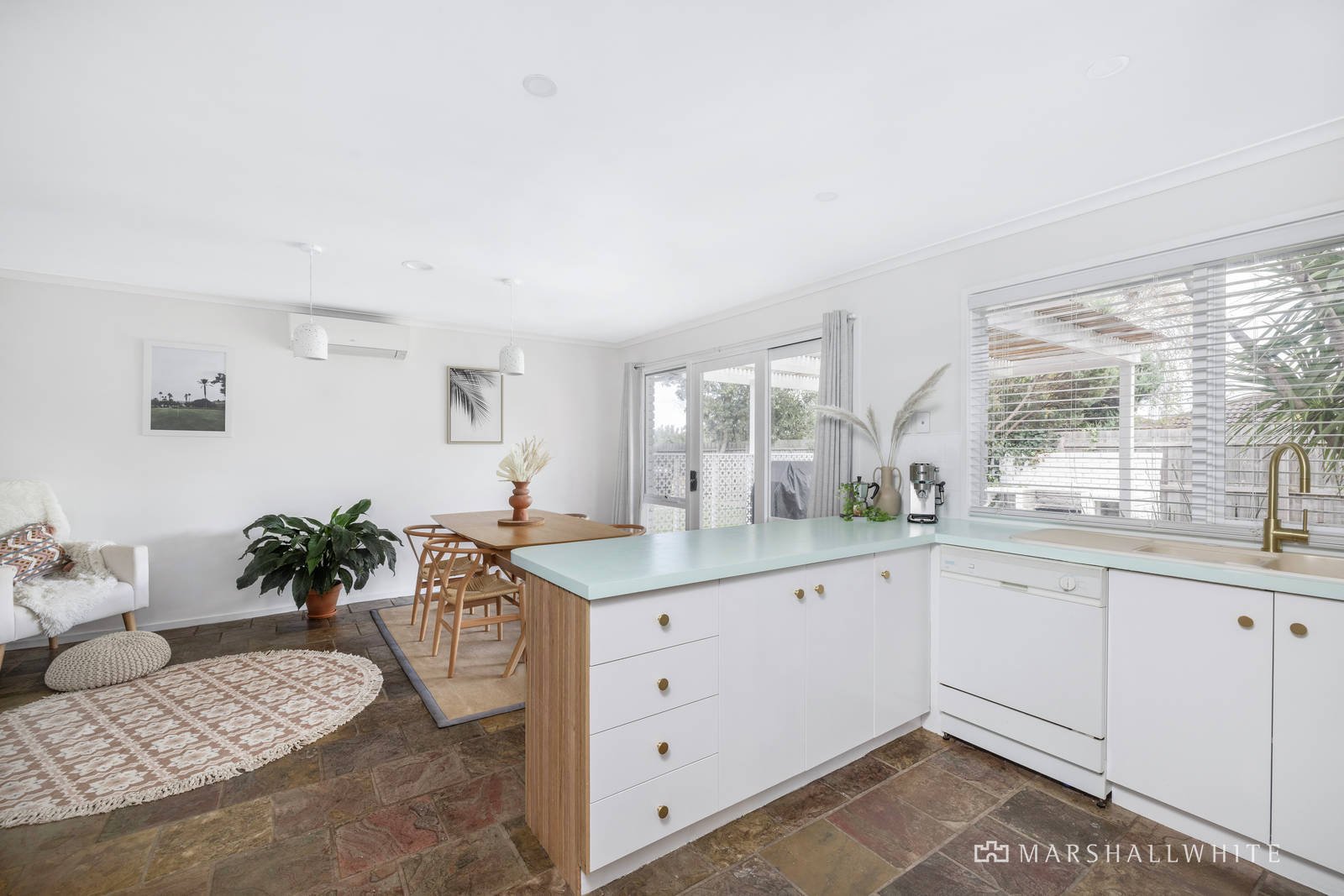 8 Flora Road, Mount Martha, VIC