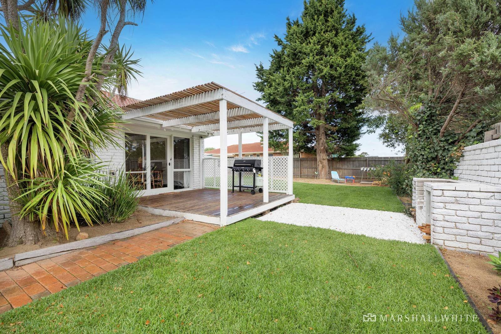 8 Flora Road, Mount Martha, VIC