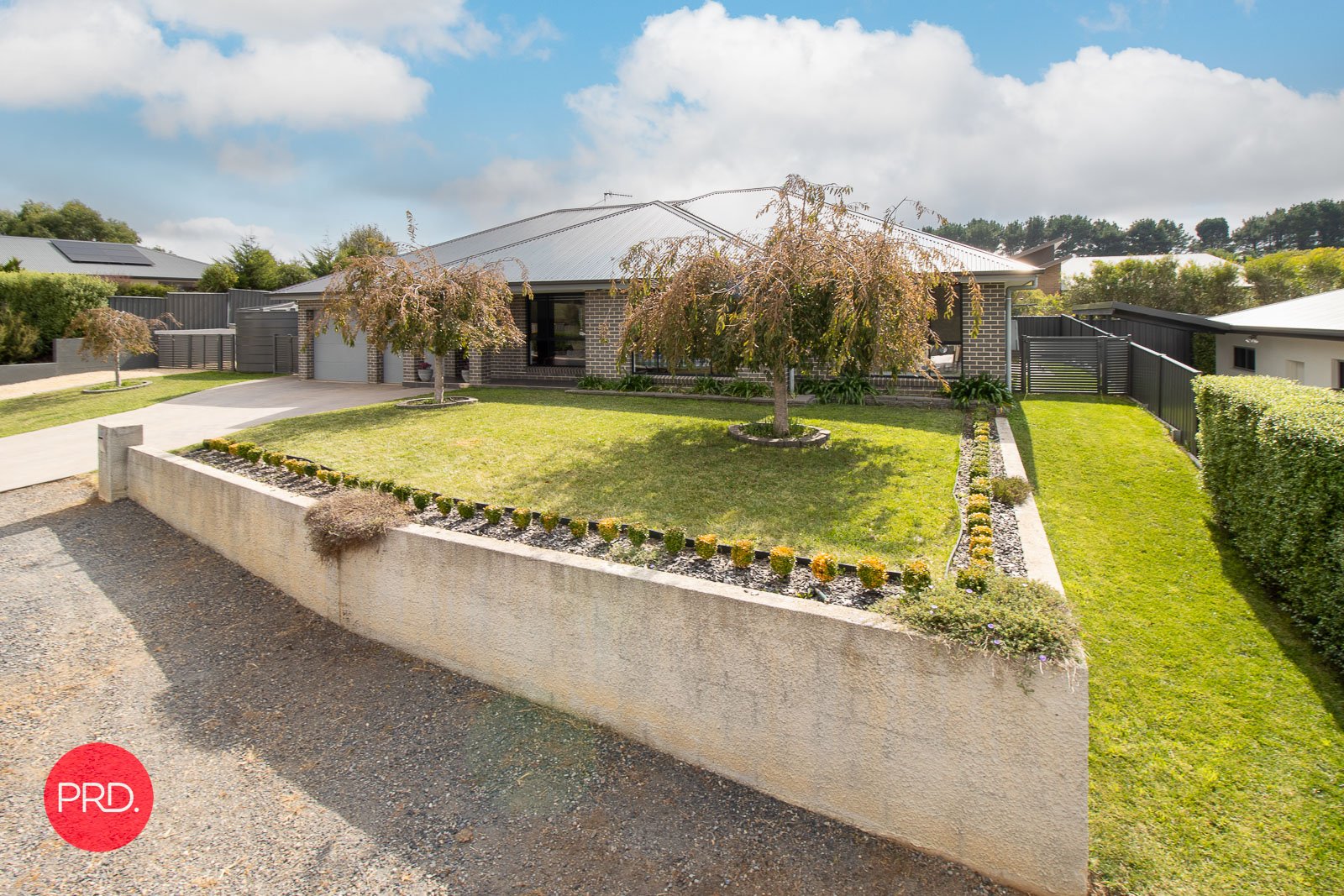 8 Flynn Place BUNGENDORE 2